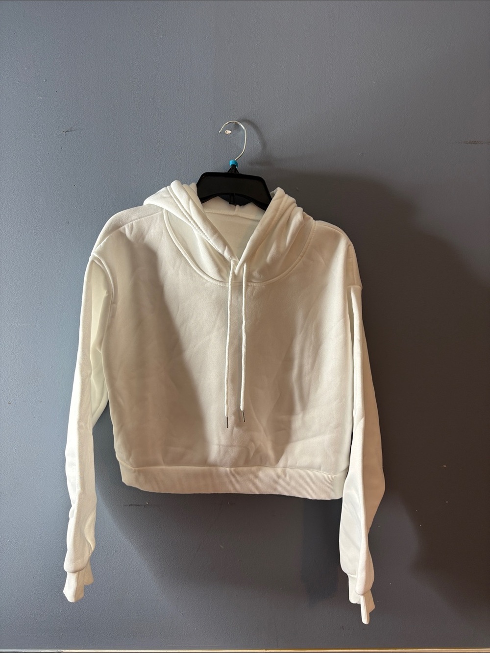 White XL Sweatshirt new no tags. It’s great addition to your fall wardrobe